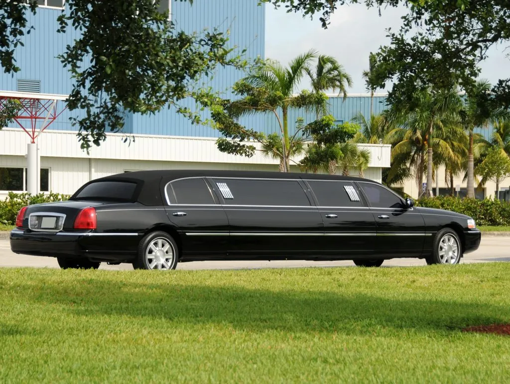 The Ultimate Guide to Choosing the Right Limousine for Your Special Occasion