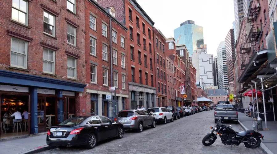 Top 10 Destinations for a Memorable Limousine Wine Tour